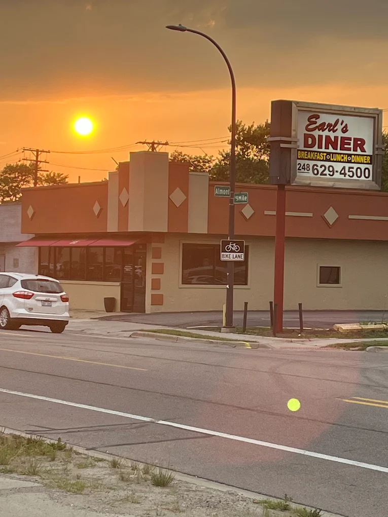 Earl’s Diner exterior